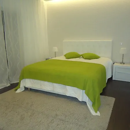 Murtinheira Apartment